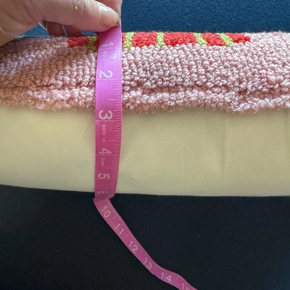 Super cute winter hats pillow!! Zoom in 4 design  details, angles& measurements